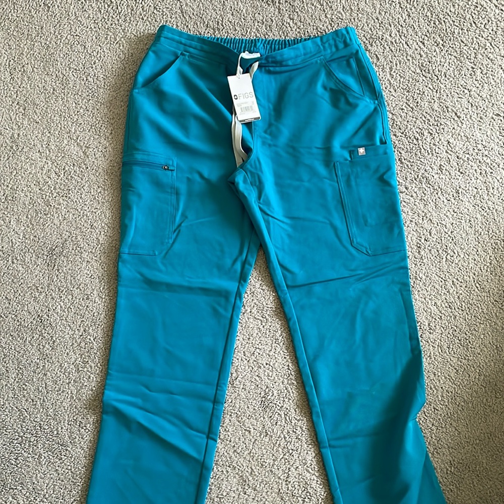 New Figs pants with tags